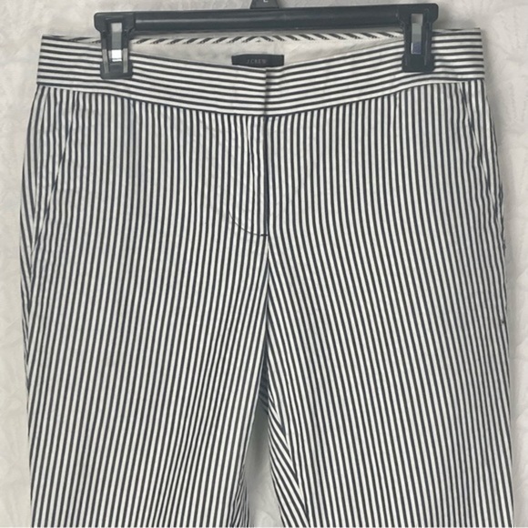 J. Crew Women’s 100% Cotton Seersucker Black/White Stripe Capri Pants (size 2) - Picture 2 of 9